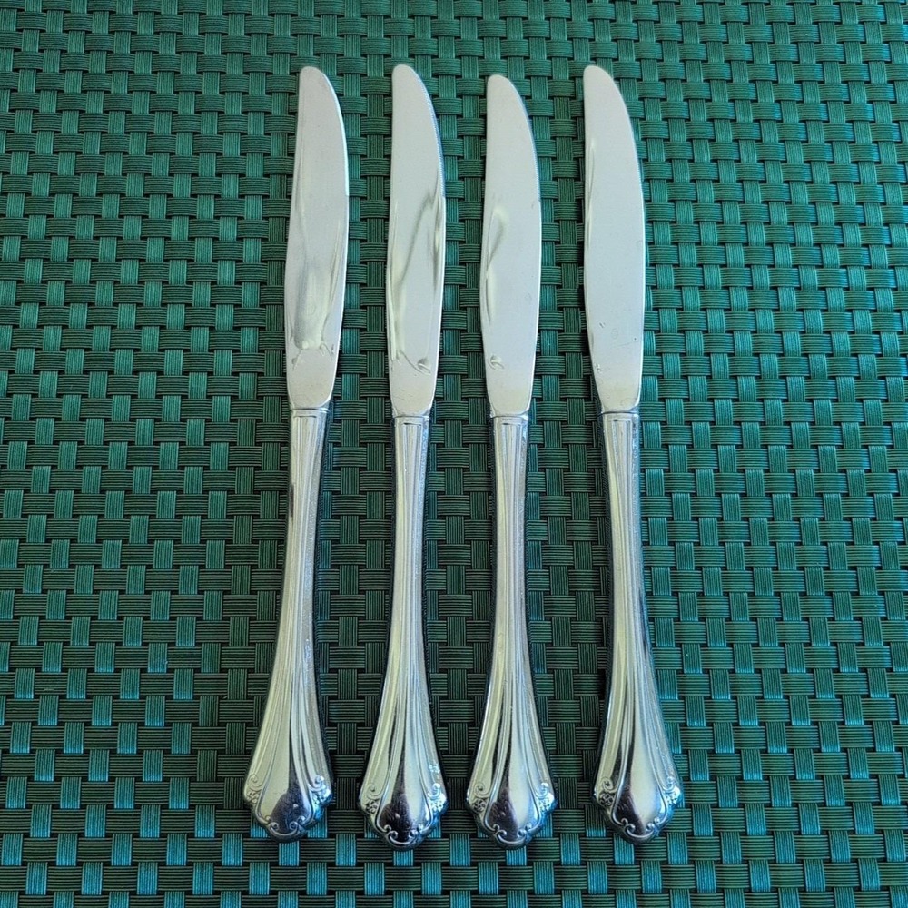 Oneida FALKIRK Dinner Knives Lot Set of 4 Profile Stainless Glossy USA VTG